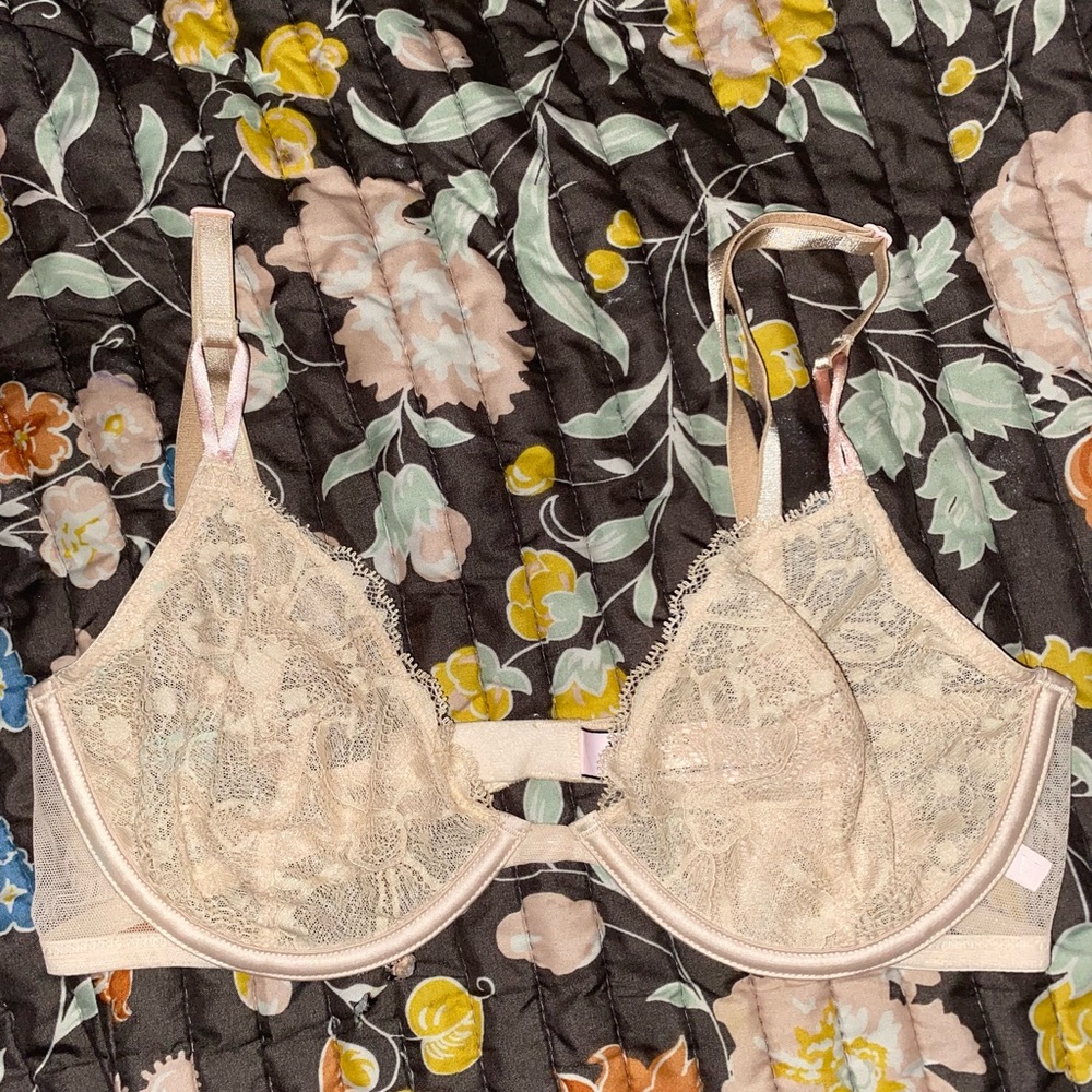 Victoria’s Secret Unlined Demi Nude Bra